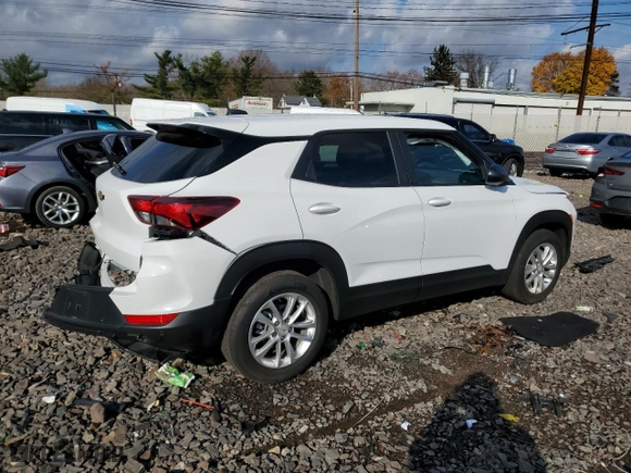2024 Chevrolet TrailBlazer LS with VIN KL79MMSL7RB181719, listed as a Copart auction lot 81408384 with 3,522 mi miles and Salvage Title. Bid and sale history available at carsss.com. Image 3.