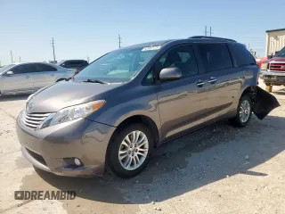 2017 Toyota Sienna XLE Auto Access Seat z VIN 5TDYZ3DC1HS857970, wystawiony jako Copart lot #52962115 z przebiegiem 45 578 mil mil oraz Czysty tytuł • Clean title. Historia ofert i sprzedaży dostępna na DreamBid. Obrazek 1.