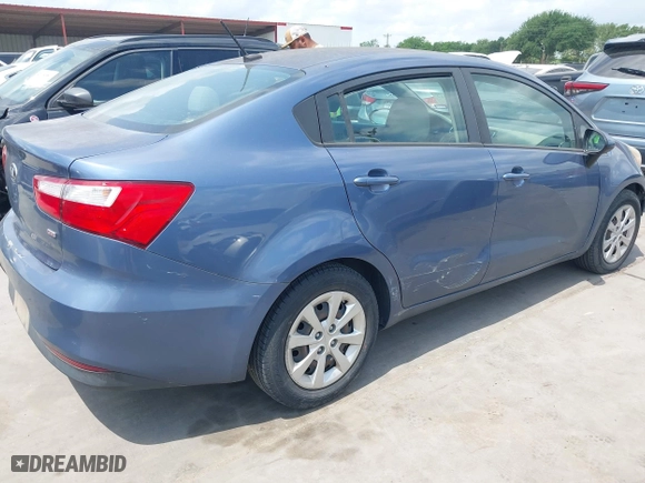 2016 Kia Rio LX with VIN KNADM4A32G6690392, listed as a IAAI auction lot 42075112 with 122,212 mi miles. Bid and sale history available at carsss.com. Image 4.
