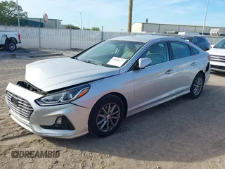 2019 Hyundai Sonata SE with VIN 5NPE24AF9KH771640, listed as a IAAI auction lot 41886677 with 151,909 mi miles and . Bid and sale history available at carsss.com. Image 18.