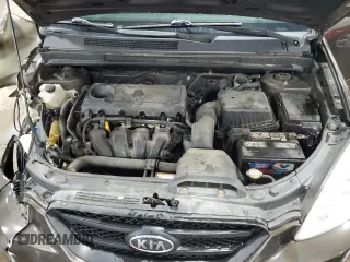 2009 Kia Rondo LX Base with VIN KNAFG528397269679, listed as a Copart auction lot 64802864 with 160,936 mi miles and Salvage Title. Bid and sale history available at carsss.com. Image 12.