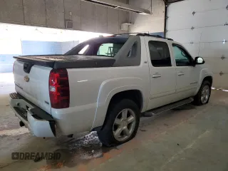 2011 Chevrolet Avalanche LT z VIN 3GNTKFE37BG206998, wystawiony jako Copart lot #88472885 z przebiegiem 142 538 mil mil oraz Nie do naprawy • Non repairable. Historia ofert i sprzedaży dostępna na DreamBid. Obrazek 3.