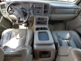 2005 GMC Yukon XL SLT z VIN 1GKFK16Z25J170446, wystawiony jako Copart lot #60833165 z przebiegiem 255 497 mil mil oraz Czysty tytuł • Clean title. Historia ofert i sprzedaży dostępna na DreamBid. Obrazek 8.
