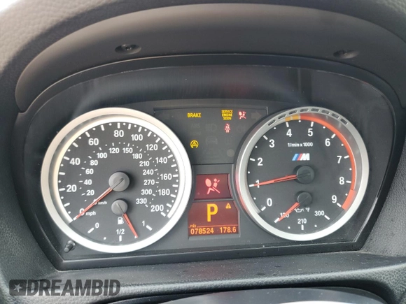 2011 BMW M3 z VIN WBSPM9C54BE202949, wystawiony jako Copart lot #45287265 z przebiegiem 78 524 mil mil oraz Szkody całkowita. Historia ofert i sprzedaży dostępna na DreamBid. Obrazek 9.