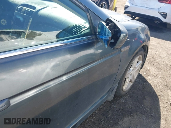 2004 Acura TL z VIN 19UUA66284A055680, wystawiony jako IAAI lot #42348545 z przebiegiem 246 979 mil mil oraz . Historia ofert i sprzedaży dostępna na DreamBid. Obrazek 16.