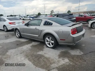 2008 Ford Mustang GT Deluxe с VIN 1ZVHT82H585115877, выставлен на аукционе Copart как лот 64524045 с пробегом 122 707 миль миль и Списание • Salvage title. История ставок и продаж доступна на DreamBid. Изображение 2.