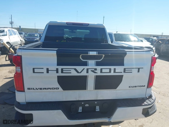 2021 Chevrolet Silverado 1500 Custom with VIN 1GCPYBEK4MZ261632, listed as a IAAI auction lot 41662563 with 50,063 mi miles. Bid and sale history available at carsss.com. Image 16.