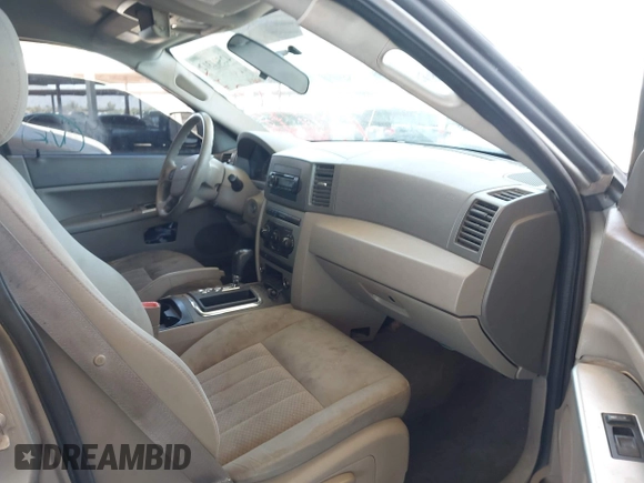 2005 Jeep Grand Cherokee Laredo с VIN 1J4GR48K95C581905, выставлен на аукционе IAAI как лот 42501312 с пробегом 263 819 миль миль и . История ставок и продаж доступна на DreamBid. Изображение 5.