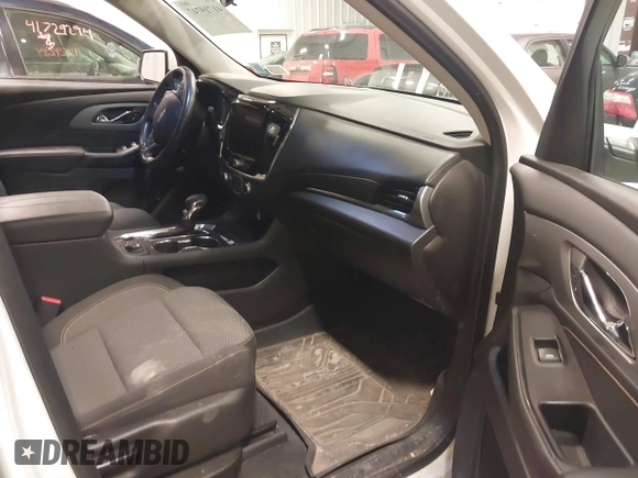 2021 Chevrolet Traverse LT Cloth with VIN 1GNEVGKW8MJ189876, listed as a IAAI auction lot 41719747 with 60,916 mi miles. Bid and sale history available at carsss.com. Image 5.