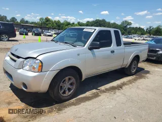 2004 Nissan Frontier XE z VIN 1N6DD26T34C469071, wystawiony jako Copart lot #58262225 z przebiegiem 322 592 mil mil oraz Czysty tytuł • Clean title. Historia ofert i sprzedaży dostępna na DreamBid. Obrazek 1.