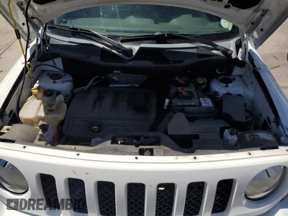 2016 Jeep Patriot High Altitude z VIN 1C4NJRFB8GD709309, wystawiony jako Copart lot #57939705 z przebiegiem 83 818 mil mil oraz Szkoda całkowita • Salvage title. Historia ofert i sprzedaży dostępna na DreamBid. Obrazek 12.