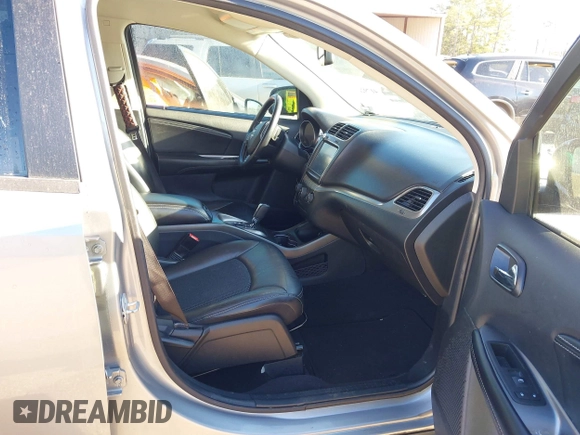 2019 Dodge Journey Crossroad with VIN 3C4PDCGG6KT841317, listed as a IAAI auction lot 41792618 with 149,856 mi miles and . Bid and sale history available at DreamBid. Image 5.
