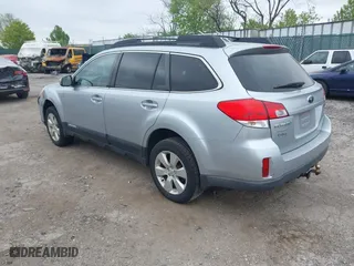 2012 Subaru Outback 2.5i Prem with VIN 4S4BRBCC7C3259731, listed as a IAAI auction lot 42092086 with 193,544 mi miles. Bid and sale history available at carsss.com. Image 3.