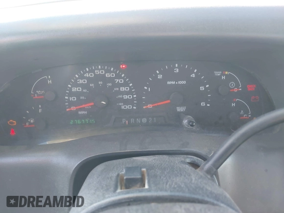 2004 Ford Super Duty F-250 XL with VIN 1FTNX20S04EB40010, listed as a IAAI auction lot 41376342 with 276,771 mi miles. Bid and sale history available at carsss.com. Image 7.