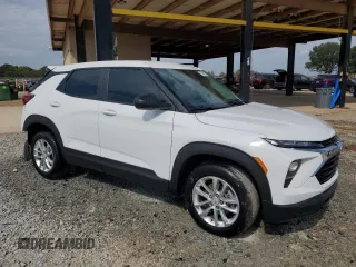 2024 Chevrolet TrailBlazer LS with VIN KL79MNSL4RB081843, listed as a Copart auction lot 72981984 with 9,332 mi miles and Salvage Title. Bid and sale history available at DreamBid. Image 4.