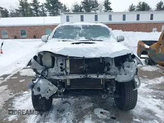 2006 Toyota Tacoma z VIN 5TELU42N86Z193458, wystawiony jako IAAI lot #41539650 z przebiegiem 207 151 mil mil oraz . Historia ofert i sprzedaży dostępna na DreamBid. Obrazek 6.