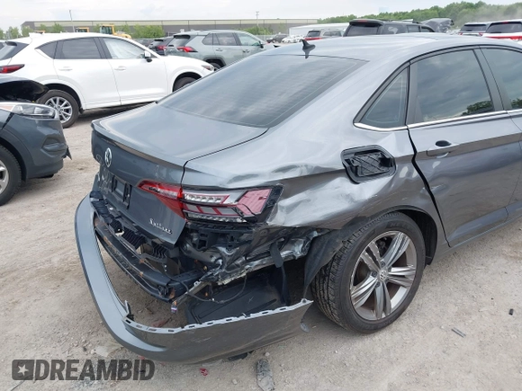 2019 Volkswagen Jetta S with VIN 3VWC57BU5KM021690, listed as a IAAI auction lot 42579055 with 117,292 mi miles and . Bid and sale history available at DreamBid. Image 6.