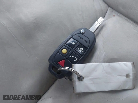2011 Volvo XC90 I6 с VIN YV4952CZ6B1577348, выставлен на аукционе IAAI как лот 41541644 с пробегом 149 292 миль миль и . История ставок и продаж доступна на DreamBid. Изображение 11.