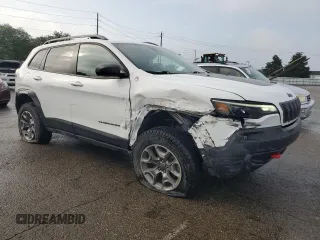 2021 Jeep Cherokee Trailhawk with VIN 1C4PJMBX7MD209604, listed as a Copart auction lot 59289355 with 44,627 mi miles and Salvage title. Bid and sale history available at DreamBid. Image 4.
