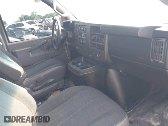 2018 Chevrolet Express Cargo with VIN 1GCWGAFG2J1908512, listed as a IAAI auction lot 42376707 with 148,081 mi miles and . Bid and sale history available at DreamBid. Image 5.
