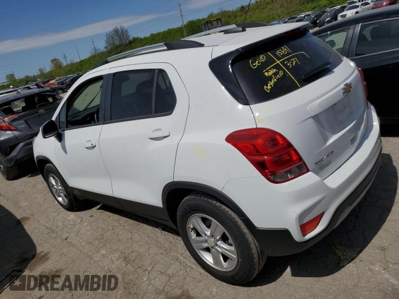 2021 Chevrolet Trax LT with VIN KL7CJPSM4MB368224, listed as a Copart auction lot 49455004 with 9,040 mi miles and Salvage Title. Bid and sale history available at carsss.com. Image 2.