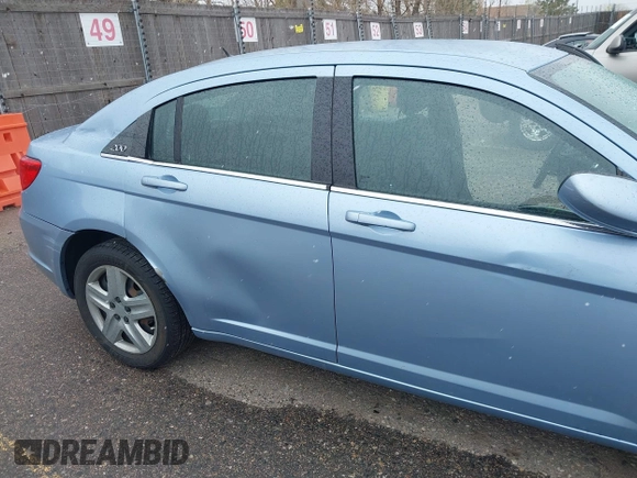 2014 Chrysler 200 LX with VIN 1C3CCBAB1EN205387, listed as a IAAI auction lot 41963185 with 136,782 mi miles. Bid and sale history available at carsss.com. Image 6.