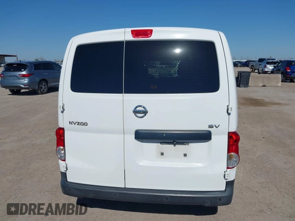 2016 Nissan NV200 S z VIN 3N6CM0KN2GK697987, wystawiony jako IAAI lot #41784747 z przebiegiem Nie podano mil oraz . Historia ofert i sprzedaży dostępna na DreamBid. Obrazek 16.