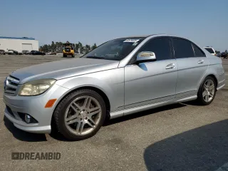2008 Mercedes-Benz C 350 Sport z VIN WDDGF56X18F054503, wystawiony jako Copart lot #63579305 z przebiegiem 205 688 mil mil oraz Szkoda całkowita • Salvage title. Historia ofert i sprzedaży dostępna na DreamBid. Obrazek 1.