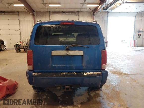 2007 Dodge Nitro SLT with VIN 1D8GU58KX7W614584, listed as a IAAI auction lot 41036412 with 177,523 mi miles. Bid and sale history available at carsss.com. Image 16.