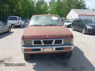1997 Nissan Frontier XE z VIN 1N6SD11Y4VC415557, wystawiony jako IAAI lot #42399415 z przebiegiem 131 363 mil mil oraz . Historia ofert i sprzedaży dostępna na DreamBid. Obrazek 13.