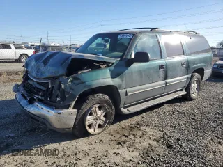 2001 Chevrolet Suburban LS with VIN 3GNFK16T51G242878, listed as a Copart auction lot 43081045 with 253,526 mi miles and Salvage Title. Bid and sale history available at carsss.com. Image 1.