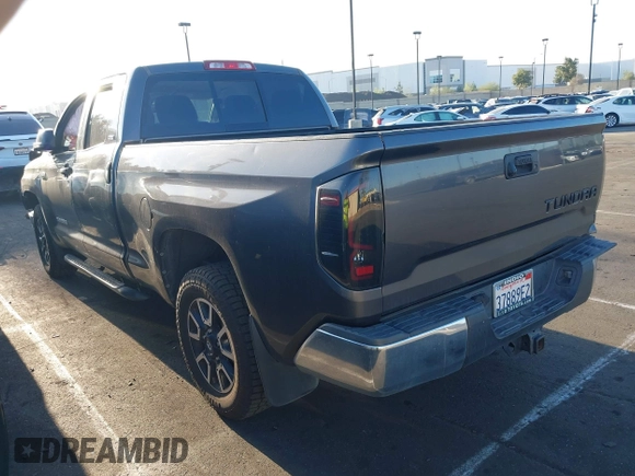 2017 Toyota Tundra SR5 z VIN 5TFRY5F12HX219154, wystawiony jako IAAI lot #42014740 z przebiegiem 137 813 mil mil oraz . Historia ofert i sprzedaży dostępna na DreamBid. Obrazek 3.