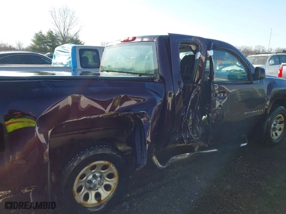 2008 Chevrolet Silverado 1500 Work Truck with VIN 1GCEC19X28Z217379, listed as a IAAI auction lot 41752690 with 325,103 mi miles. Bid and sale history available at carsss.com. Image 18.