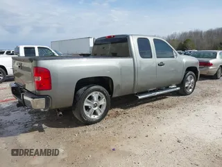 2007 Chevrolet Silverado 1500 LT w/1LT with VIN 2GCEC19J771721896, listed as a IAAI auction lot 41703914 with 217,121 mi miles. Bid and sale history available at carsss.com. Image 4.