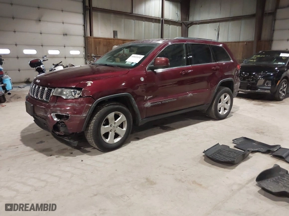 2018 Jeep Grand Cherokee Laredo E with VIN 1C4RJFAG9JC359284, listed as a IAAI auction lot 41032232 with 163,679 mi miles. Bid and sale history available at carsss.com. Image 17.