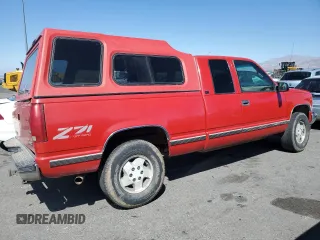 1995 GMC Sierra 1500 z VIN 2GTEK19K1S1590453, wystawiony jako Copart lot #56644075 z przebiegiem 222 590 mil mil oraz Szkoda całkowita • Salvage title. Historia ofert i sprzedaży dostępna na DreamBid. Obrazek 3.