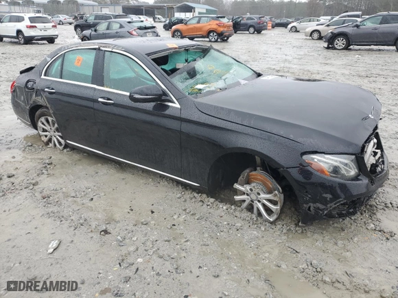 2017 Mercedes-Benz E-Class E 300 Luxury with VIN WDDZF4KB6HA071355, listed as a Copart auction lot 44787465 with NaN miles and Clean Title. Bid and sale history available at carsss.com. Image 4.