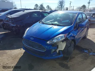 2018 Ford Fiesta SE with VIN 3FADP4EJ9JM101144, listed as a IAAI auction lot 41463224 with 119,518 mi miles. Bid and sale history available at carsss.com. Image 18.