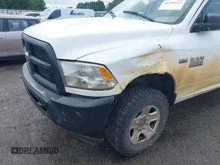 2016 Ram 2500 Tradesman with VIN 3C7WR5HT1GG183137, listed as a IAAI auction lot 42399613 with 97,975 mi miles and . Bid and sale history available at DreamBid. Image 6.
