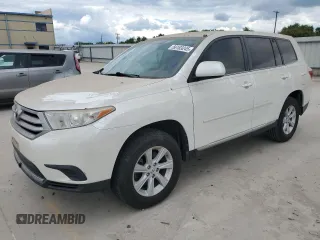 2013 Toyota Highlander z VIN 5TDZK3EH1DS105408, wystawiony jako Copart lot #56183245 z przebiegiem 255 462 mil mil oraz Czysty tytuł • Clean title. Historia ofert i sprzedaży dostępna na DreamBid. Obrazek 1.