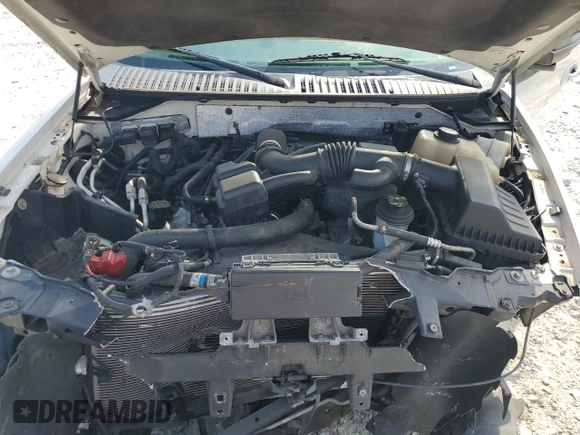 2008 Ford Expedition Max SSV z VIN 1FMFK165X8LA37334, wystawiony jako Copart lot #59899775 z przebiegiem 145 342 mil mil oraz Szkoda całkowita • Salvage title. Historia ofert i sprzedaży dostępna na DreamBid. Obrazek 12.