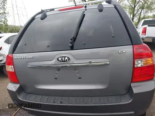 2008 Kia Sportage LX z VIN KNDJF724487496001, wystawiony jako IAAI lot #42147612 z przebiegiem 155 472 mil mil oraz . Historia ofert i sprzedaży dostępna na DreamBid. Obrazek 16.