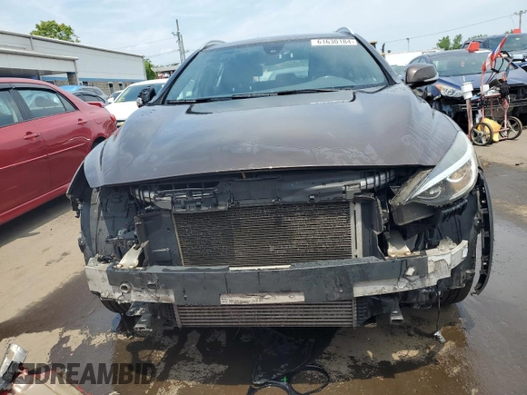 2018 Infiniti QX30 Premium with VIN SJKCH5CR3JA041812, listed as a Copart auction lot 61630184 with 97,144 mi miles and Salvage Title. Bid and sale history available at carsss.com. Image 5.