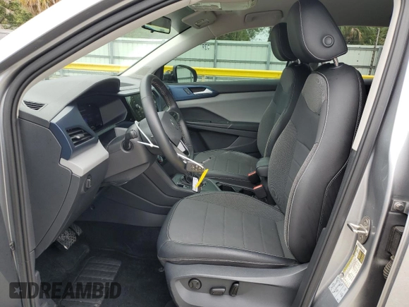 2022 Volkswagen Taos SE с VIN 3VVRX7B24NM046236, выставлен на аукционе Copart как лот 59491305 с пробегом 42 949 миль миль и Списание • Salvage title. История ставок и продаж доступна на DreamBid. Изображение 7.