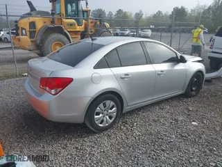 2014 Chevrolet Cruze LS with VIN 1G1PA5SH8E7464530, listed as a IAAI auction lot 41846557 with 122,490 mi miles. Bid and sale history available at carsss.com. Image 4.