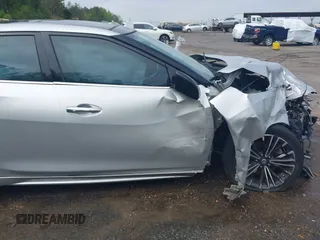 2016 Nissan Maxima SV z VIN 1N4AA6AP1GC904065, wystawiony jako IAAI lot #41930372 z przebiegiem 172 376 mil mil oraz . Historia ofert i sprzedaży dostępna na DreamBid. Obrazek 19.