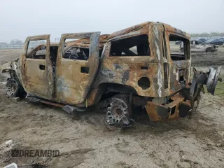 2007 Hummer H2 SUV with VIN 5GRGN23U27H101206, listed as a Copart auction lot 83620614 with 0 mi miles and Non Repairable. Bid and sale history available at carsss.com. Image 2.