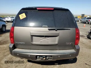 2013 GMC Yukon SLT with VIN 1GKS2CE02DR318091, listed as a Copart auction lot 70860184 with 127,879 mi miles and Salvage Title. Bid and sale history available at carsss.com. Image 6.