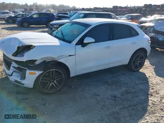 2021 Porsche Macan with VIN WP1AA2A54MLB10902, listed as a IAAI auction lot 40942913 with 62,910 mi miles. Bid and sale history available at carsss.com. Image 20.