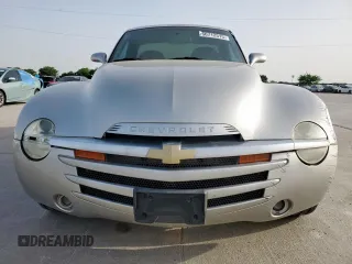 2005 Chevrolet SSR LS z VIN 1GCES14H75B114899, wystawiony jako Copart lot #56712515 z przebiegiem 99 359 mil mil oraz Szkody całkowita. Historia ofert i sprzedaży dostępna na DreamBid. Obrazek 5.